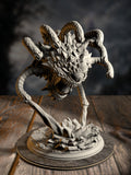 Beauty, Aberrant Observer, a many-eyed floating aberration, front view on a large dungeon-hall base.