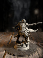 Sir Enidus of Old Town - Inquisitor of the Crown miniature, front view