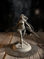 Angela “Cat-Eyes” Hardvin - Rogue Duelist miniature, front view