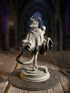 Ivy Dupré - Student of Enchantment miniature, rear view