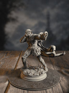 360-degree turntable of Varys Farseeker, Inquisitor Initiate, showcasing full sculpt detail from every angle.